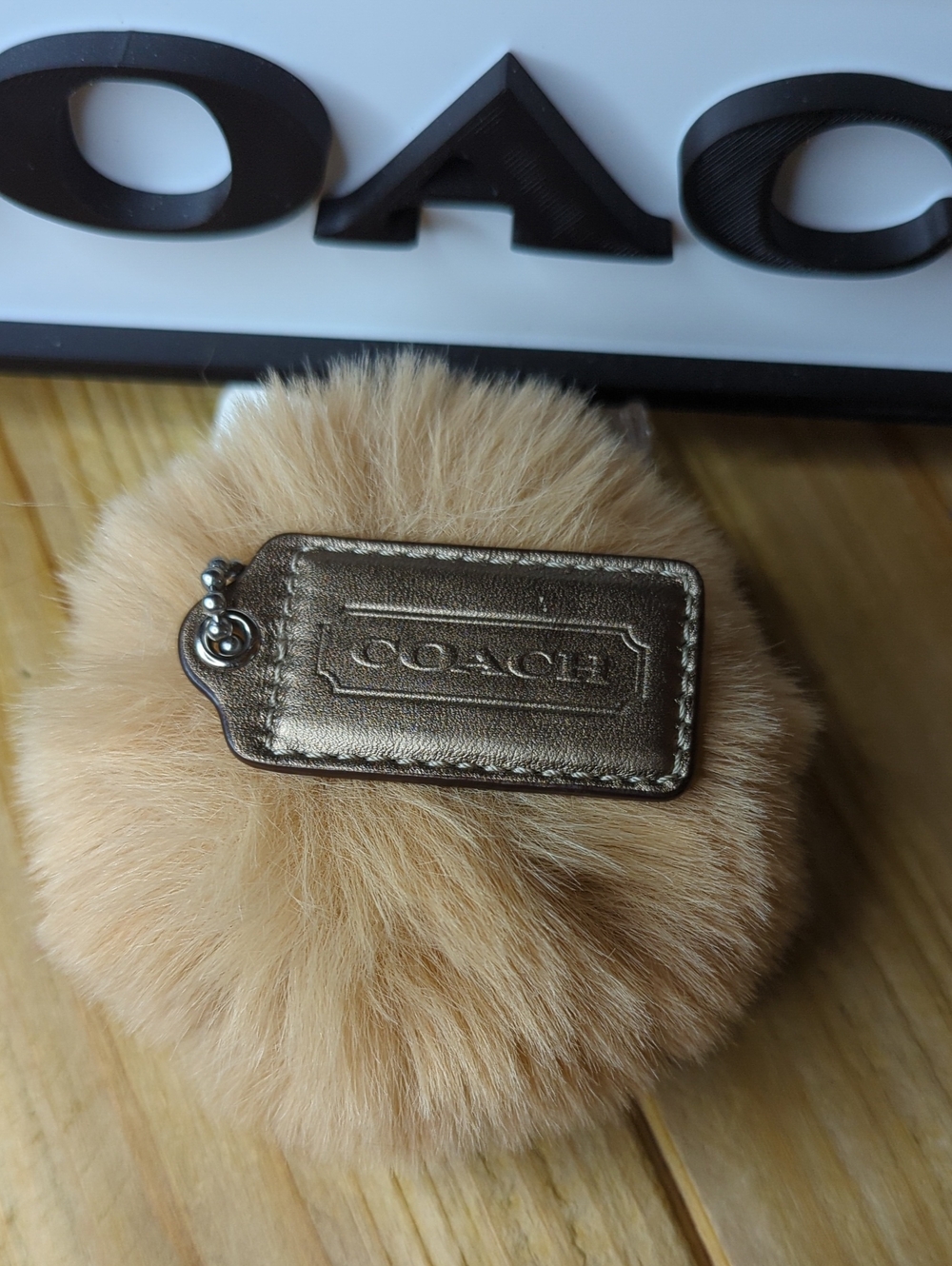 (0035) Coach Bronze Leather Hang Tag